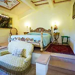 Tenuta Del Gallo Hotel *