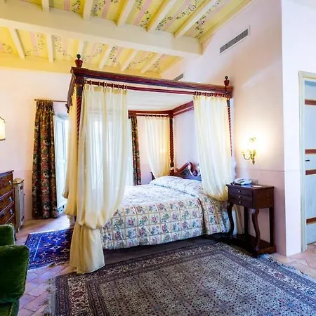 Tenuta Del Gallo *