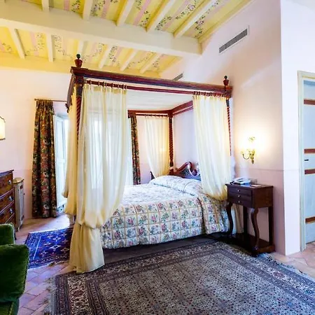 Tenuta Del Gallo *
